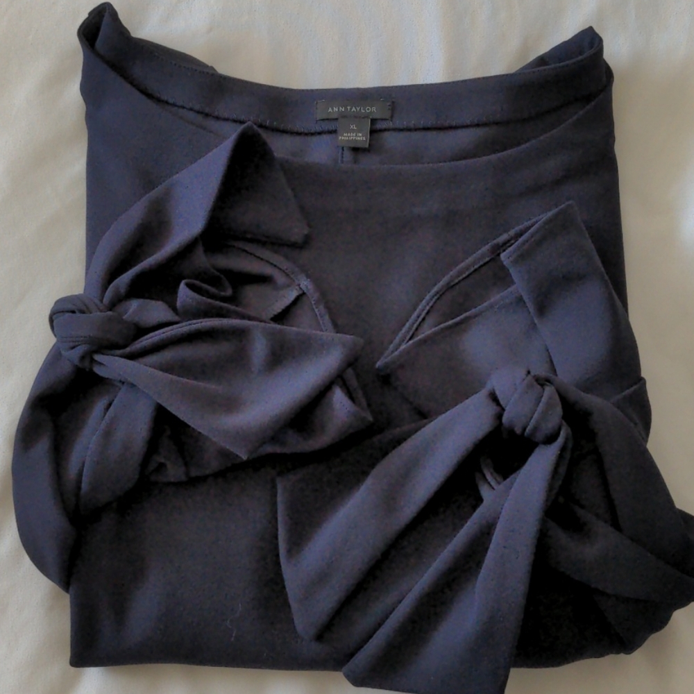 Ann Taylor, XL, navy blue, blouse, tie wrists